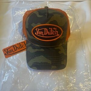Von Dutch orange camo trucker hat